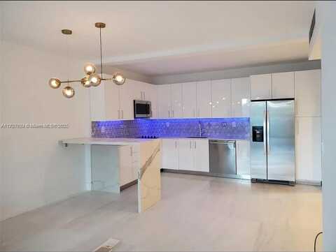 19380 Collins Ave, Sunny Isles Beach, FL 33160