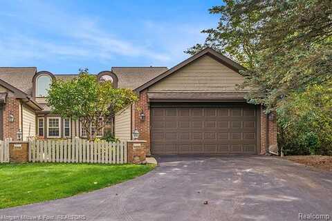 6576 Steeple Ridge, Clarkston, MI 48346