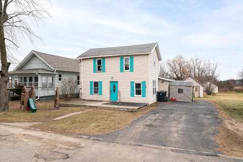 118 W Clark St, Alma Center, WI 54611