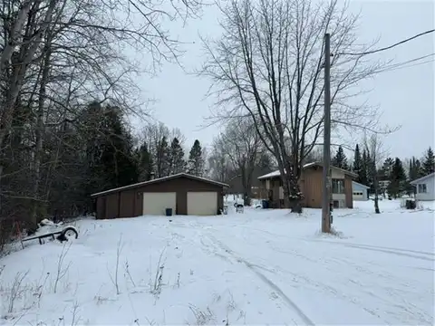 4543 3rd Avenue E, Hibbing, MN 55746