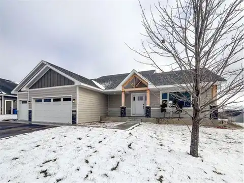 3173 Old Stone Way NE, Sauk Rapids, MN 56379