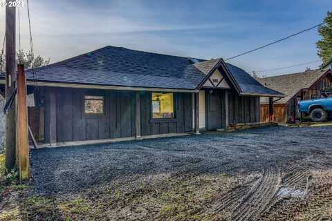 565 E 6TH ST, Coquille, OR 97423