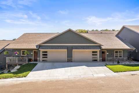 28 Sienna Hills Circle, Mount Horeb, WI 53572