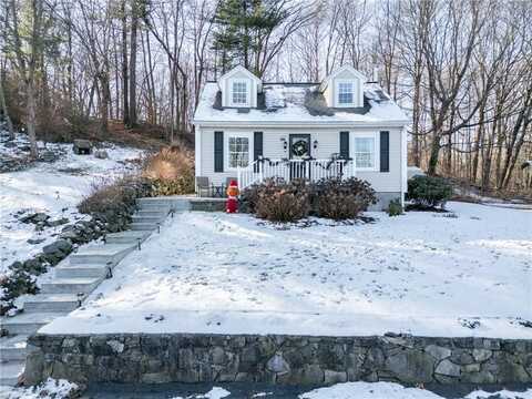 66 Beach Road, Cumberland, RI 02864