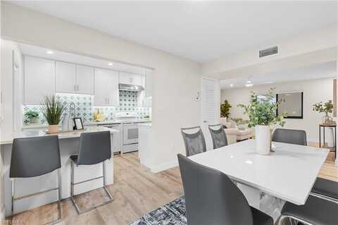 788 Park Shore, NAPLES, FL 34103