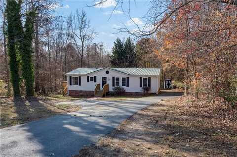 375 Etta Lane, Thomasville, NC 27360