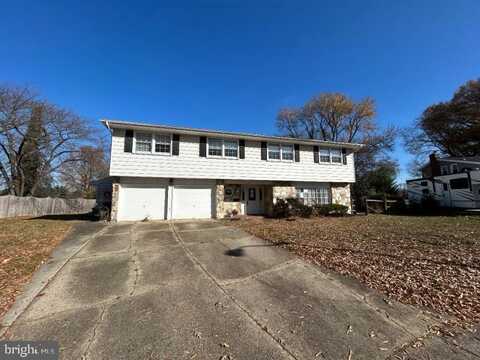 130 ST ANDREWS COURT, MOUNT LAUREL, NJ 08054