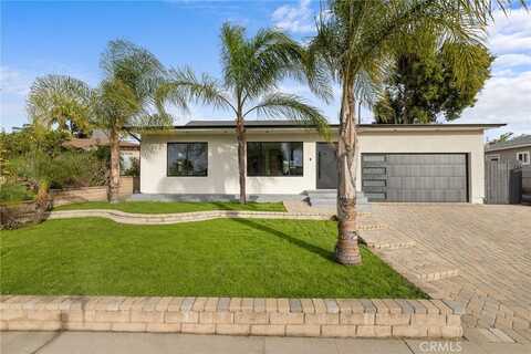 8416 Wakefield Avenue, Panorama City, CA 91402