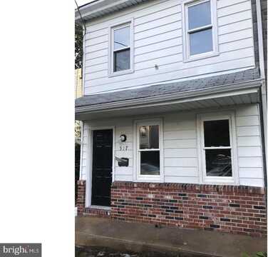 517 SPRUCE STREET, BEVERLY, NJ 08010