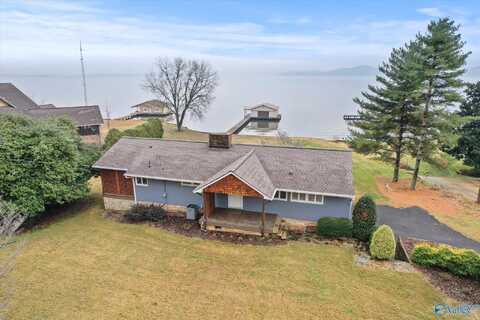 650 Browns Creek Road, Guntersville, AL 35976