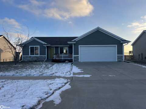 265 E Cardinal Street, Garner, IA 50438