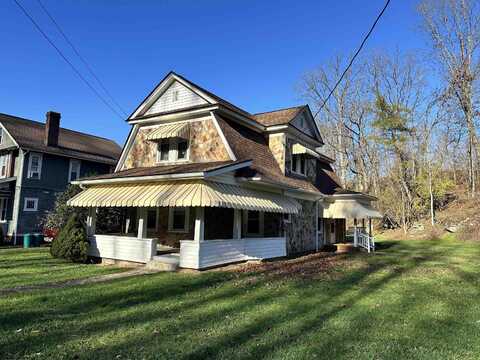 206 E Myles Avenue, Pennsboro, WV 26415