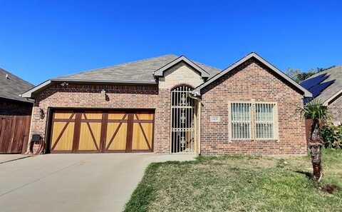 5233 Carol Avenue, Fort Worth, TX 76105