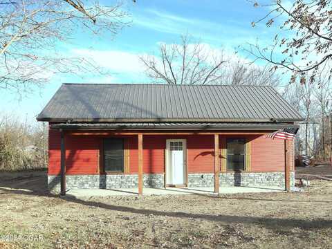 105 Whitmore Street, Goodman, MO 64843