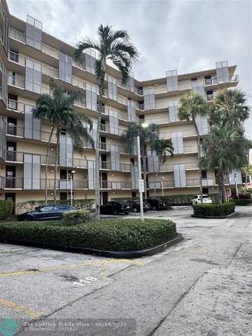 3301 N Country Club Dr, Miami, FL 33180