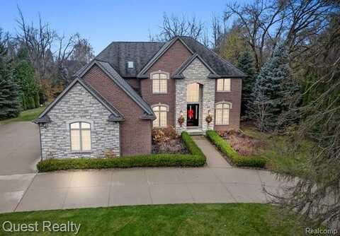 1561 Bataan Dr Drive, Bloomfield Hills, MI 48302