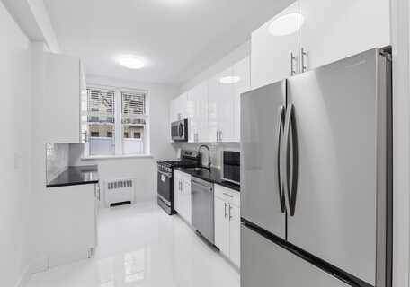 153 Bennett Avenue, New York, NY 10040