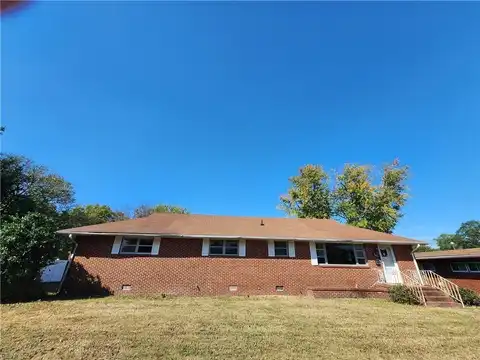 2625 Victoria Boulevard, Hampton, VA 23661