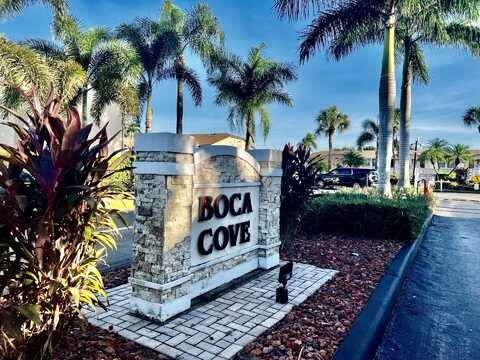 9431 Boca Cove Circle, Boca Raton, FL 33428