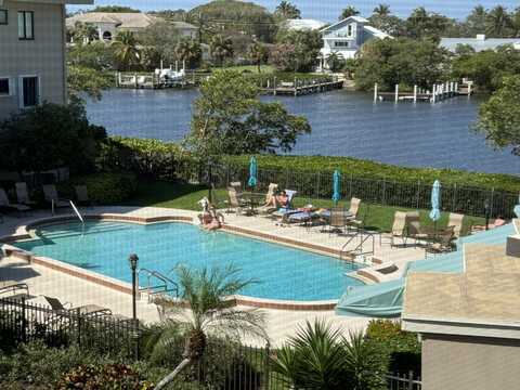 3605 S Ocean Boulevard, South Palm Beach, FL 33480