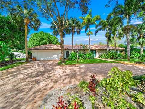 4 Copaire Road, Sewalls Point, FL 34996