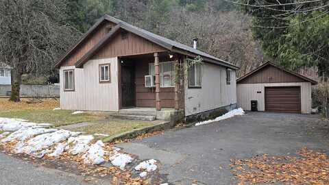 209 Mican Street, Dunsmuir, CA 96025