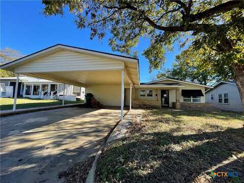 110 N 28th Street, Gatesville, TX 76528