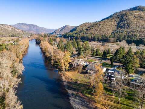 1424 Rogue River Highway, Gold Hill, OR 97525