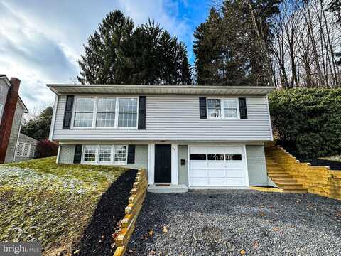 912 BARCLAY STREET, CLEARFIELD, PA 16830