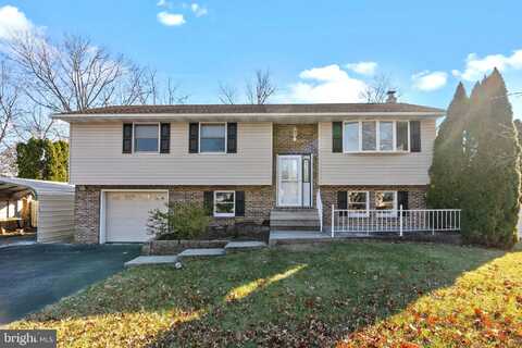 27 HUGHES AVENUE, BOYERTOWN, PA 19512