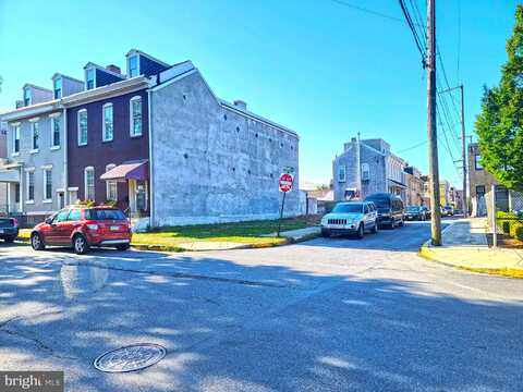 524 SPRUCE STREET, READING, PA 19602