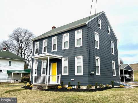 32 DEPPEN DRIVE, WOMELSDORF, PA 19567