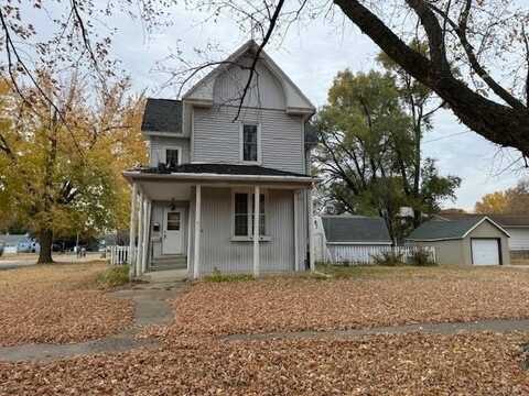 709 Pine Street, LaPorte City, IA 50651