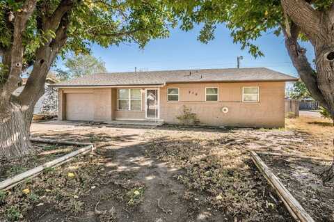 210 Chelsea Avenue, Dumas, TX 79029