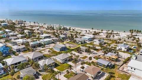 121 Gulf Island, FORT MYERS BEACH, FL 33931