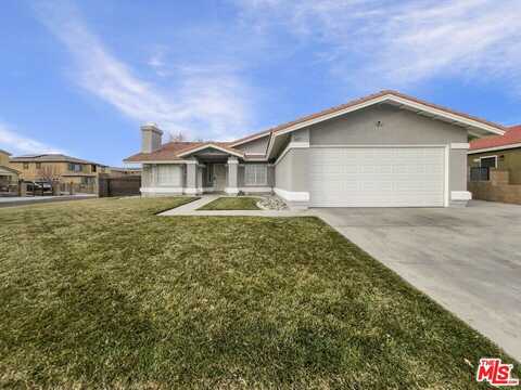 3657 W Avenue J6, Lancaster, CA 93536