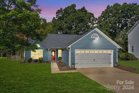 4131 Huntmeadow Drive, Charlotte, NC 28269