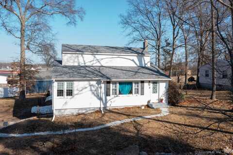 10 Beach Park Road, Clinton, CT 06413