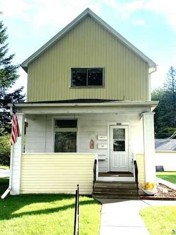 5502 John Ave, Superior, WI 54880