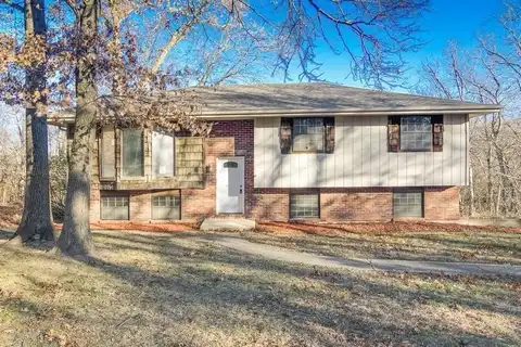 11240 DENA DR, HOLTS SUMMIT, MO 65043