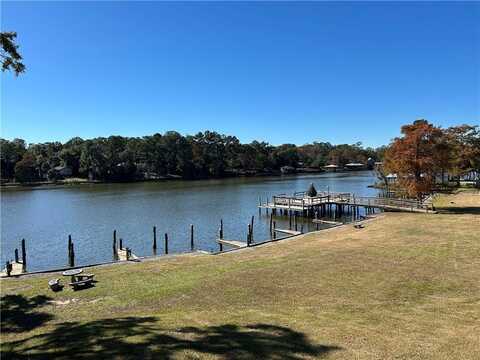 201 Riverbend Drive, Mobile, AL 36605