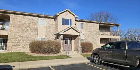 7929 Tyler Circle, Merrillville, IN 46410