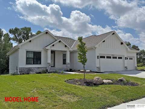 16663 Locust Street, Omaha, NE 68116
