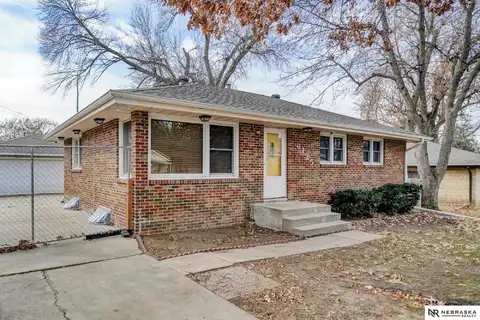 6125 Leighton Avenue, Lincoln, NE 68505