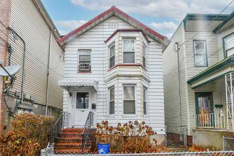 134 BOYD AVE, JC, Bergen-Lafayett, NJ 07304