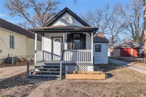 910 Dakota Street, Leavenworth, KS 66048