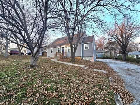 1012 E 83rd Terrace, Kansas City, MO 64131