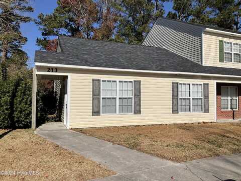 213 Palace Circle, Jacksonville, NC 28546