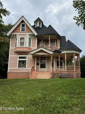 241 E Scott Ave, Knoxville, TN 37917