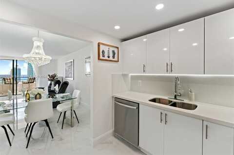 2500 Parkview Dr, Hallandale Beach, FL 33009
